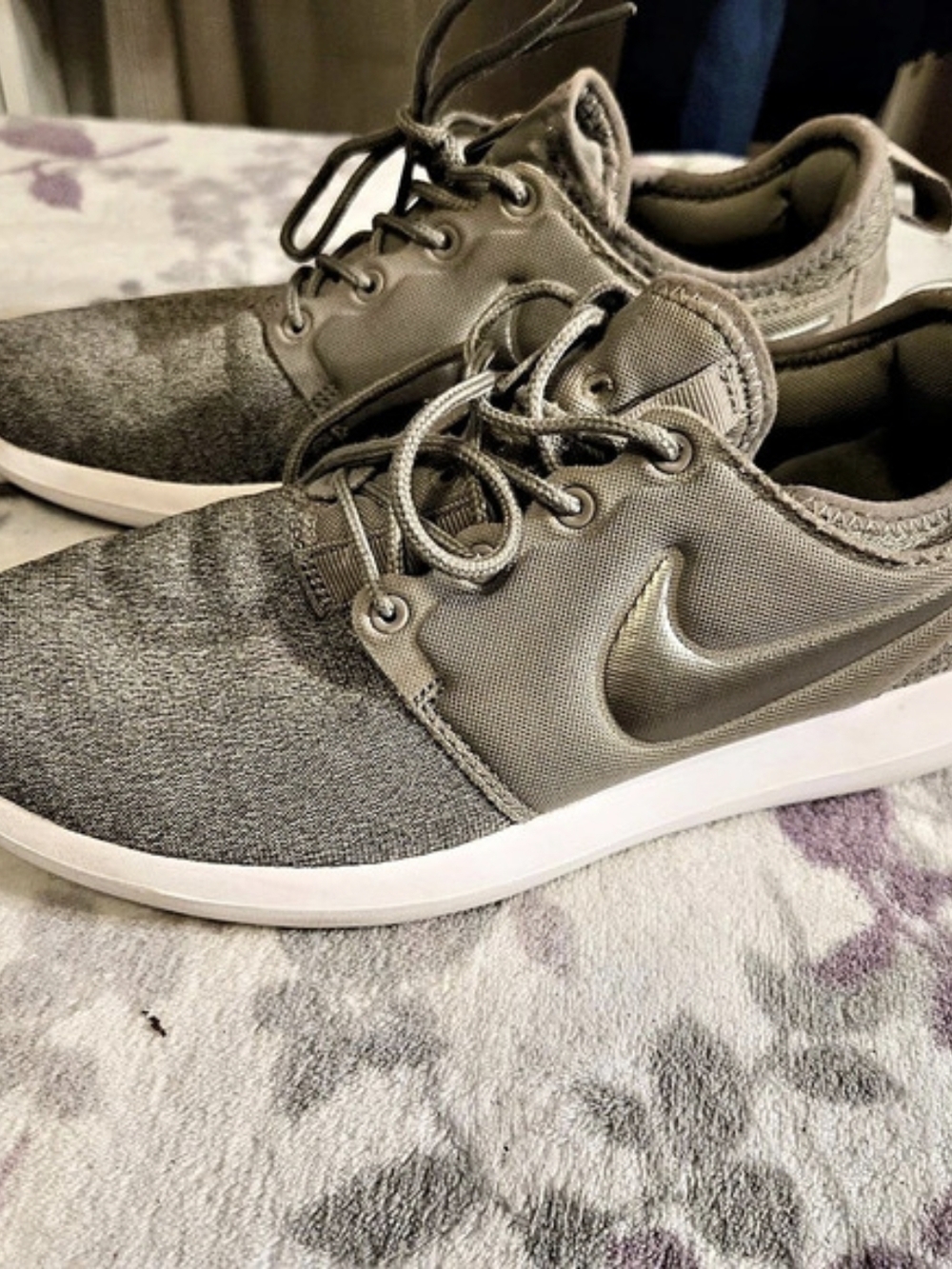 Nike Roshe One Knit Sneakers Gray US 7.5